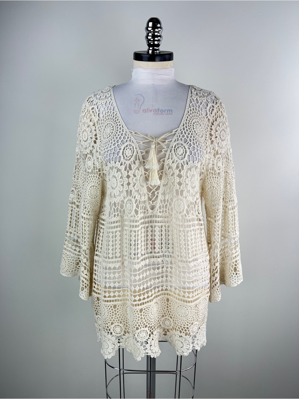 💚 3640. Women's Cream Crochet Cover-Up Tunic with Lace-Up Front